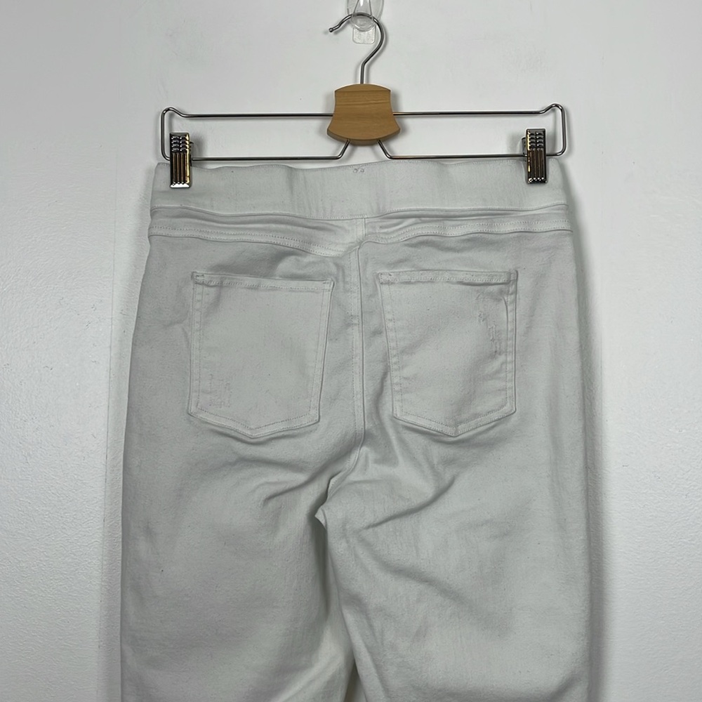 Spanx Distressed Pull-On Skinny Raw Hem Jeans 2 Back Pockets Stretch White Pants - Picture 7 of 9